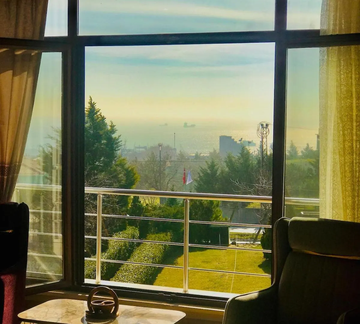 Wide Family House Apartment Istanbul Turkey