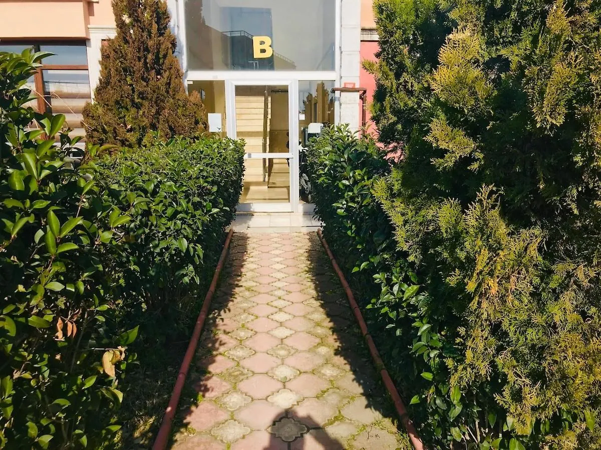 Wide Family House Apartment Istanbul